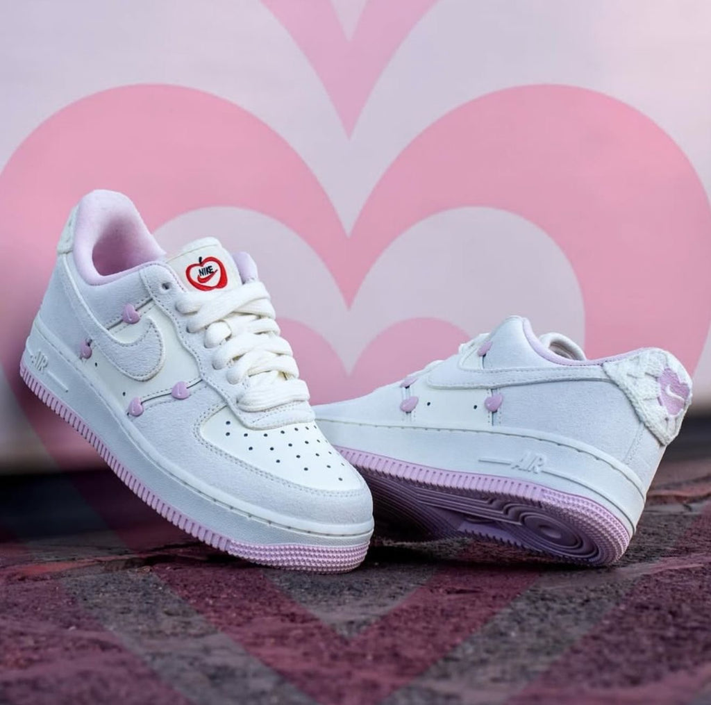 Airforce 1 low
